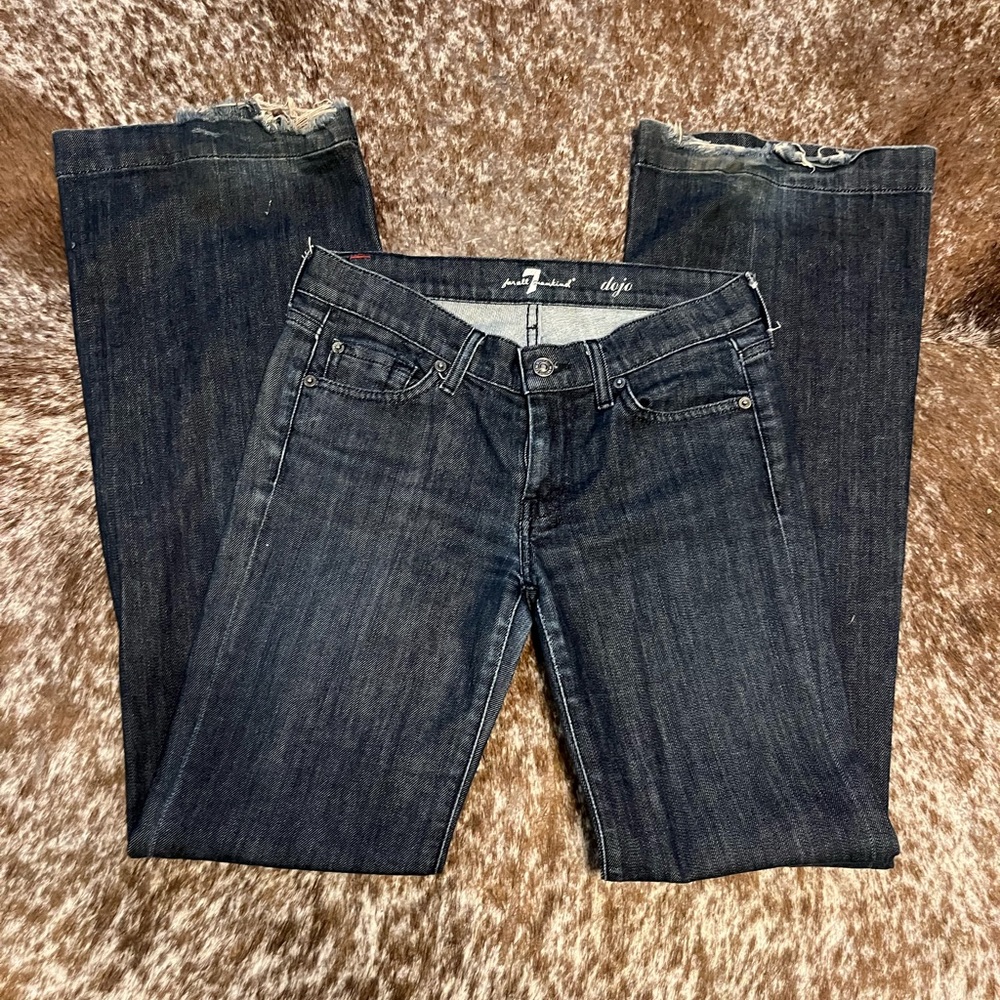 7 For All Mankind Dark Blue Dojo Size 27 Rhinestone pocket design